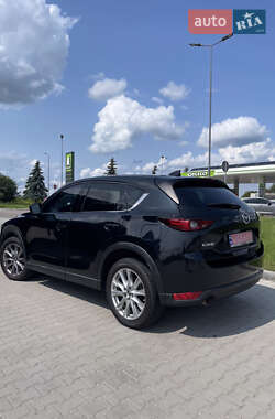 Позашляховик / Кросовер Mazda CX-5 2019 в 