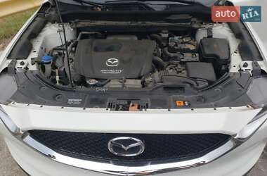 Внедорожник / Кроссовер Mazda CX-5 2017 в 