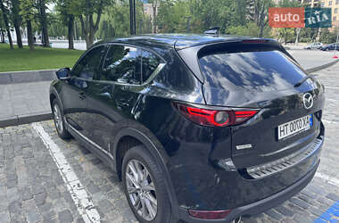 Позашляховик / Кросовер Mazda CX-5 2019 в 