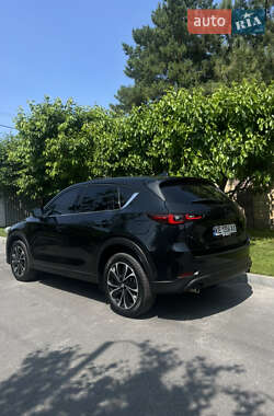 Позашляховик / Кросовер Mazda CX-5 2023 в 