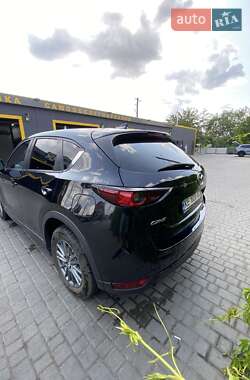 Внедорожник / Кроссовер Mazda CX-5 2017 в 