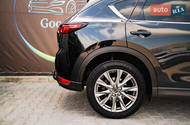 Позашляховик / Кросовер Mazda CX-5 2019 в 