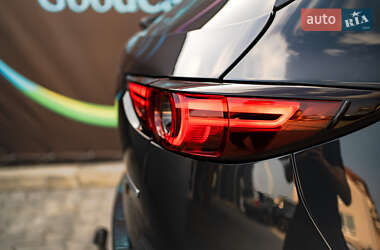 Позашляховик / Кросовер Mazda CX-5 2019 в 