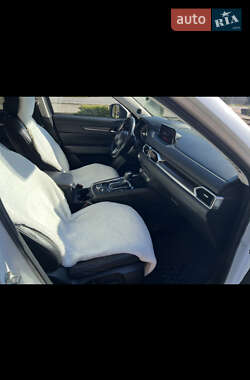 Внедорожник / Кроссовер Mazda CX-5 2017 в 