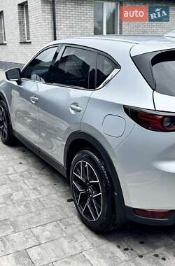 Внедорожник / Кроссовер Mazda CX-5 2018 в 