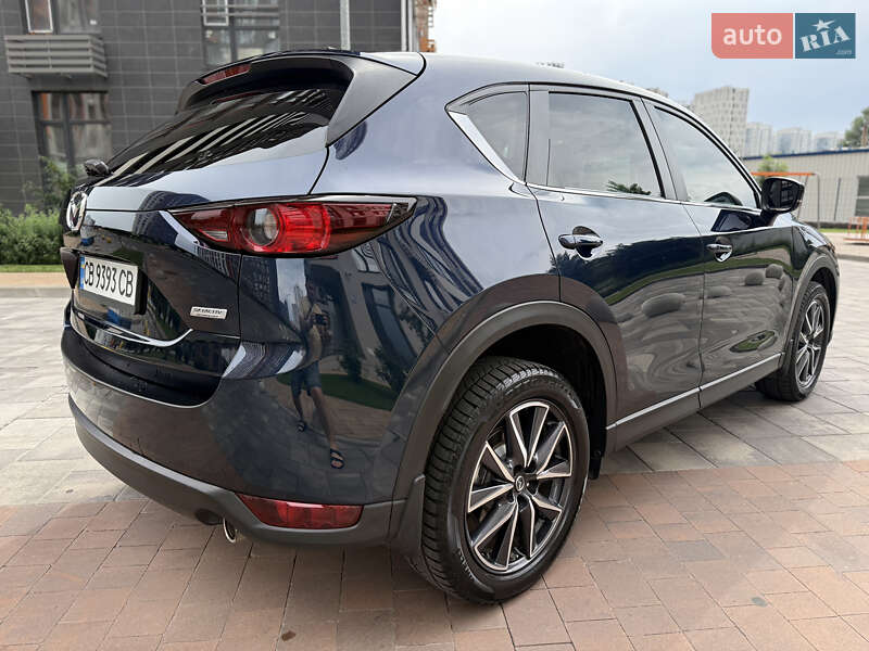 Внедорожник / Кроссовер Mazda CX-5 2017 в Киеве