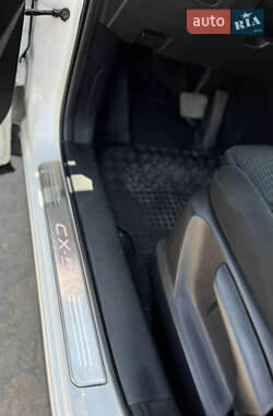 Внедорожник / Кроссовер Mazda CX-5 2013 в 