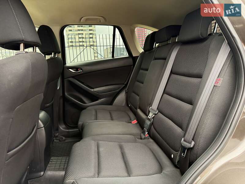 Внедорожник / Кроссовер Mazda CX-5 2016 в Киеве