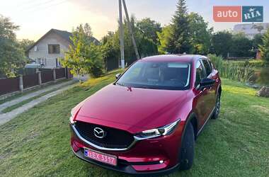 Позашляховик / Кросовер Mazda CX-5 2020 в 