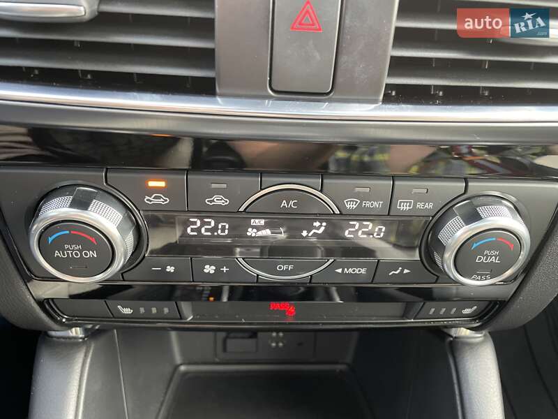 Позашляховик / Кросовер Mazda CX-5 2015 в Києві