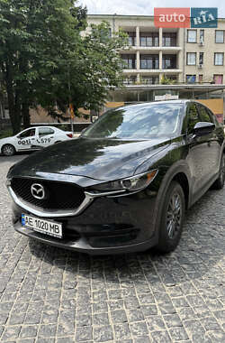Позашляховик / Кросовер Mazda CX-5 2017 в Дніпрі