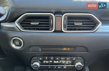 Позашляховик / Кросовер Mazda CX-5 2020 в 