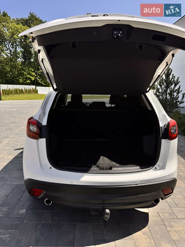 Внедорожник / Кроссовер Mazda CX-5 2016 в Луцке