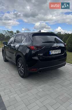 Внедорожник / Кроссовер Mazda CX-5 2017 в 