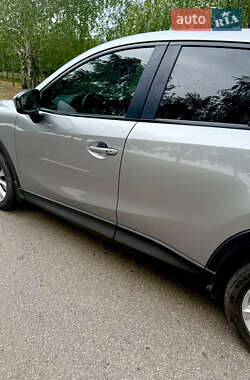 Позашляховик / Кросовер Mazda CX-5 2015 в 