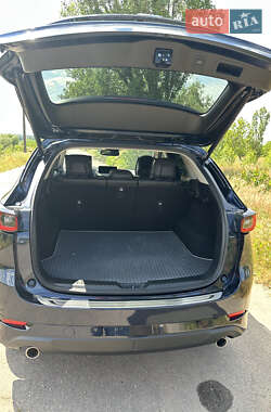 Внедорожник / Кроссовер Mazda CX-5 2023 в 