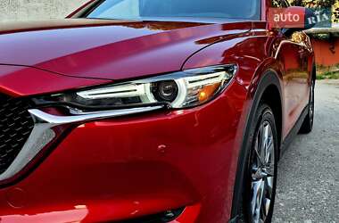 Позашляховик / Кросовер Mazda CX-5 2020 в 