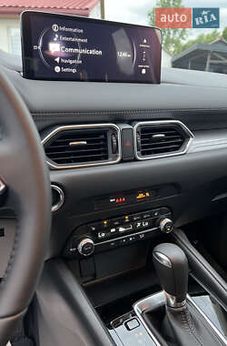 Внедорожник / Кроссовер Mazda CX-5 2024 в 