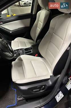 Внедорожник / Кроссовер Mazda CX-5 2016 в 