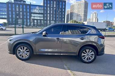 Внедорожник / Кроссовер Mazda CX-5 2023 в 