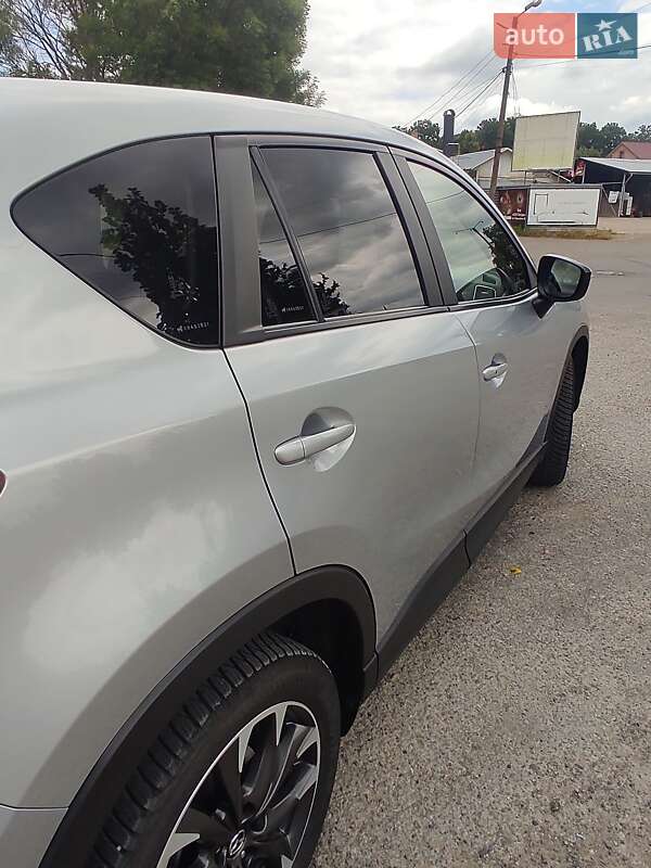 Внедорожник / Кроссовер Mazda CX-5 2016 в Сторожинце