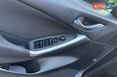 Внедорожник / Кроссовер Mazda CX-5 2013 в 