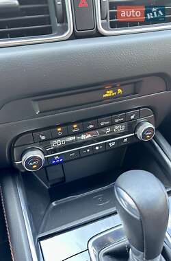 Внедорожник / Кроссовер Mazda CX-5 2023 в 