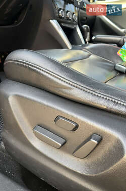 Позашляховик / Кросовер Mazda CX-5 2013 в 