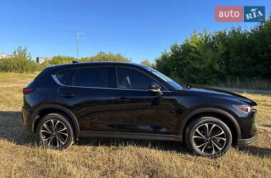 Позашляховик / Кросовер Mazda CX-5 2023 в 