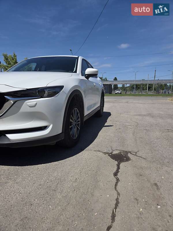 Позашляховик / Кросовер Mazda CX-5 2017 в Дніпрі