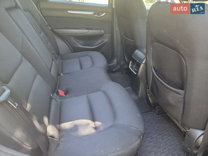 Позашляховик / Кросовер Mazda CX-5 2017 в Дніпрі
