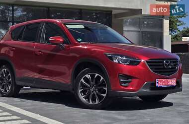 Позашляховик / Кросовер Mazda CX-5 2015 в 