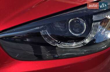 Позашляховик / Кросовер Mazda CX-5 2015 в 