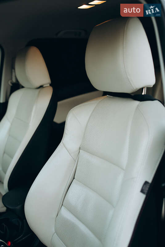 Внедорожник / Кроссовер Mazda CX-5 2013 в Новой Ушице
