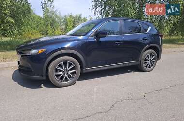Позашляховик / Кросовер Mazda CX-5 2017 в 