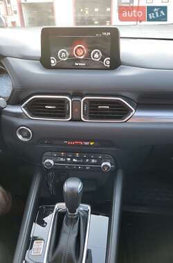 Внедорожник / Кроссовер Mazda CX-5 2020 в 