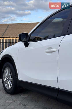 Внедорожник / Кроссовер Mazda CX-5 2016 в 