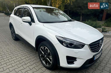 Позашляховик / Кросовер Mazda CX-5 2015 в 