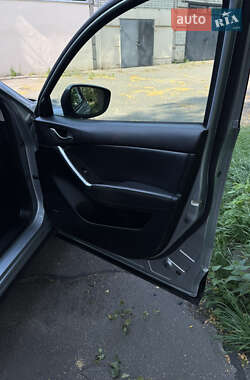 Внедорожник / Кроссовер Mazda CX-5 2015 в 