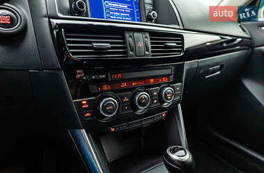Позашляховик / Кросовер Mazda CX-5 2012 в 