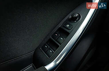 Позашляховик / Кросовер Mazda CX-5 2012 в 