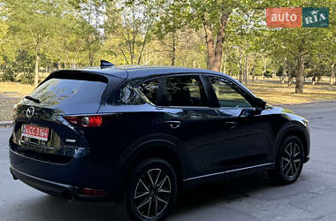 Позашляховик / Кросовер Mazda CX-5 2018 в 