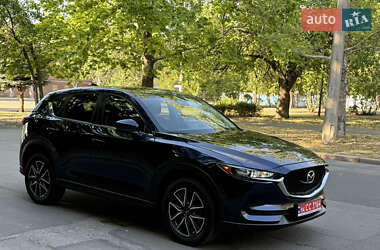 Позашляховик / Кросовер Mazda CX-5 2018 в 