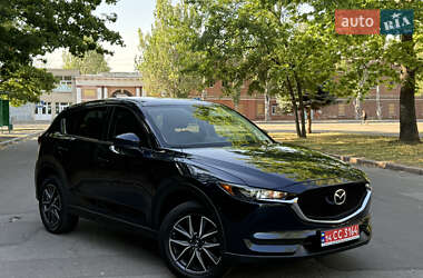 Позашляховик / Кросовер Mazda CX-5 2018 в 