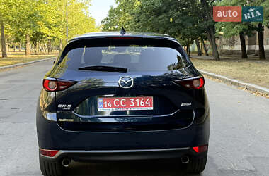 Позашляховик / Кросовер Mazda CX-5 2018 в 