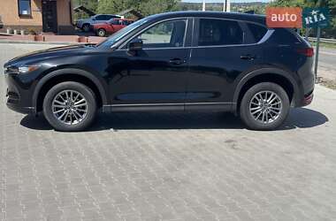 Позашляховик / Кросовер Mazda CX-5 2018 в 