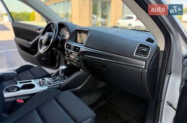 Позашляховик / Кросовер Mazda CX-5 2015 в 