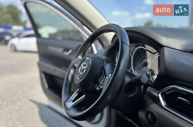 Позашляховик / Кросовер Mazda CX-5 2018 в 