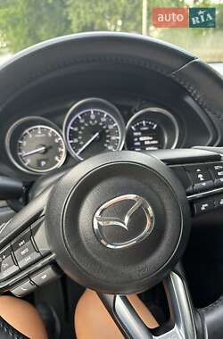 Позашляховик / Кросовер Mazda CX-5 2018 в 
