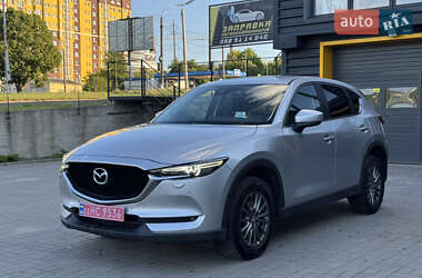 Позашляховик / Кросовер Mazda CX-5 2017 в 